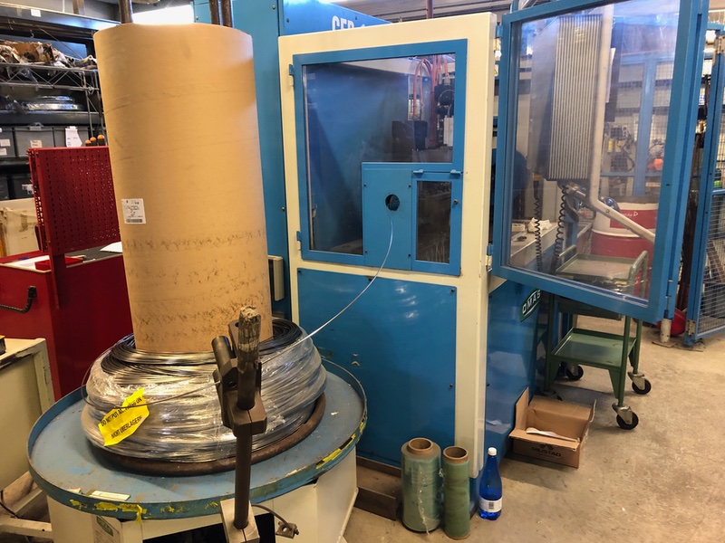 &&Scedil;cedil;teel folding machine